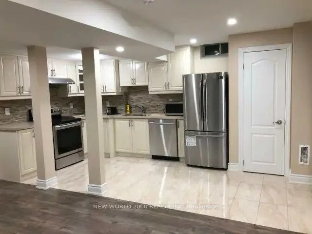 5565, Bollington, East Credit, Mississauga