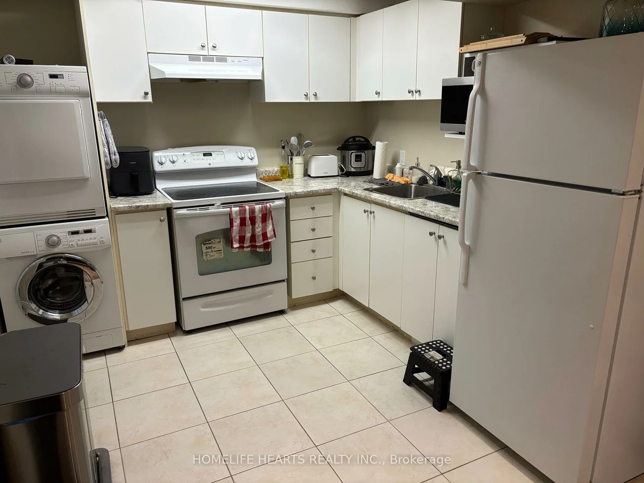 712, Kaiser, Meadowvale Village, Mississauga