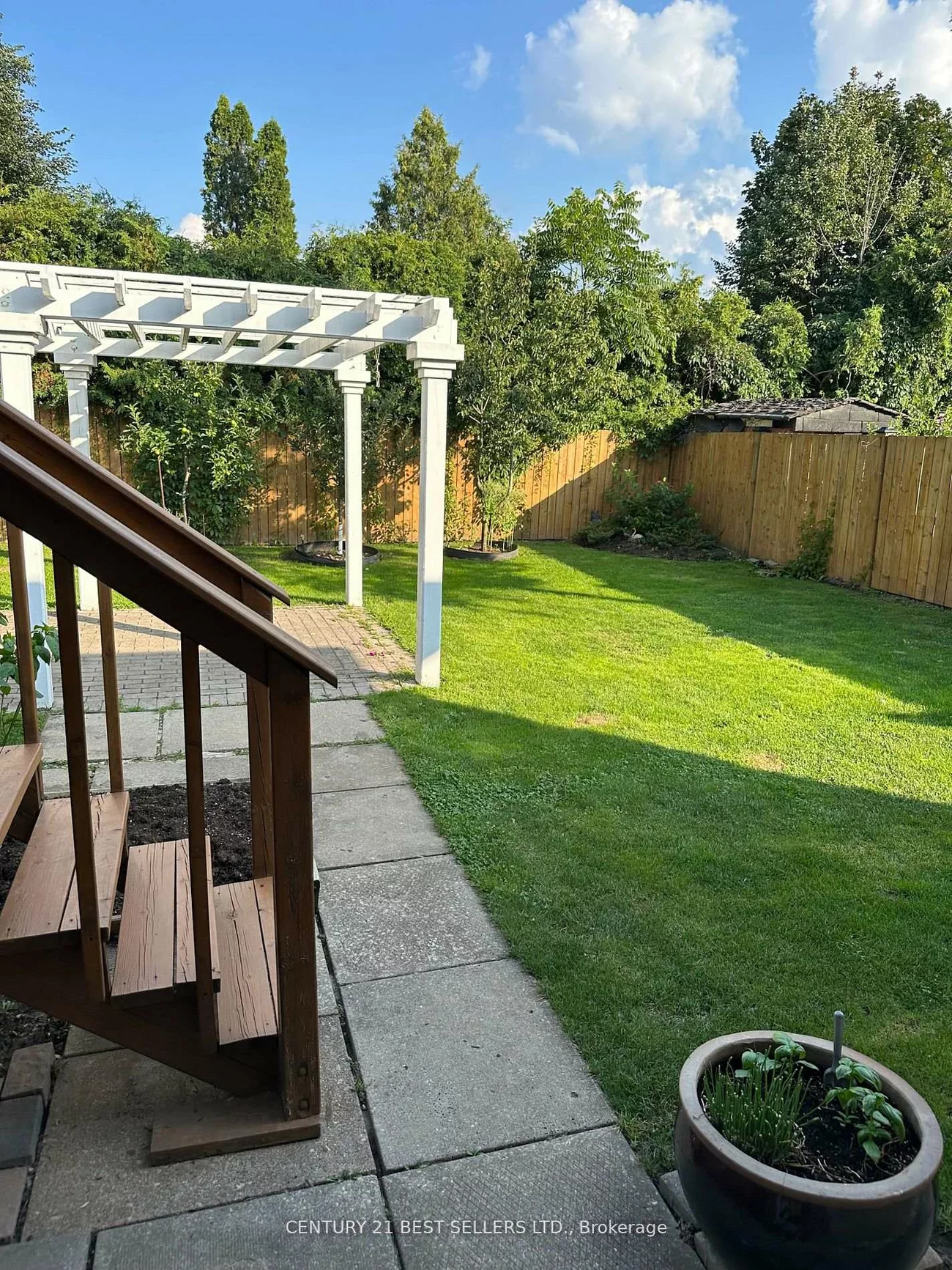 12, Bowshelm, Streetsville, Mississauga