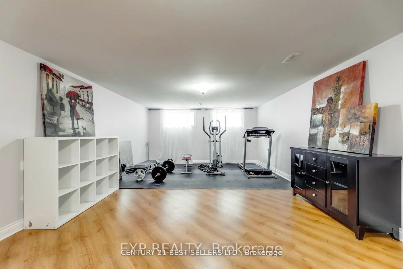 12, Bowshelm, Streetsville, Mississauga