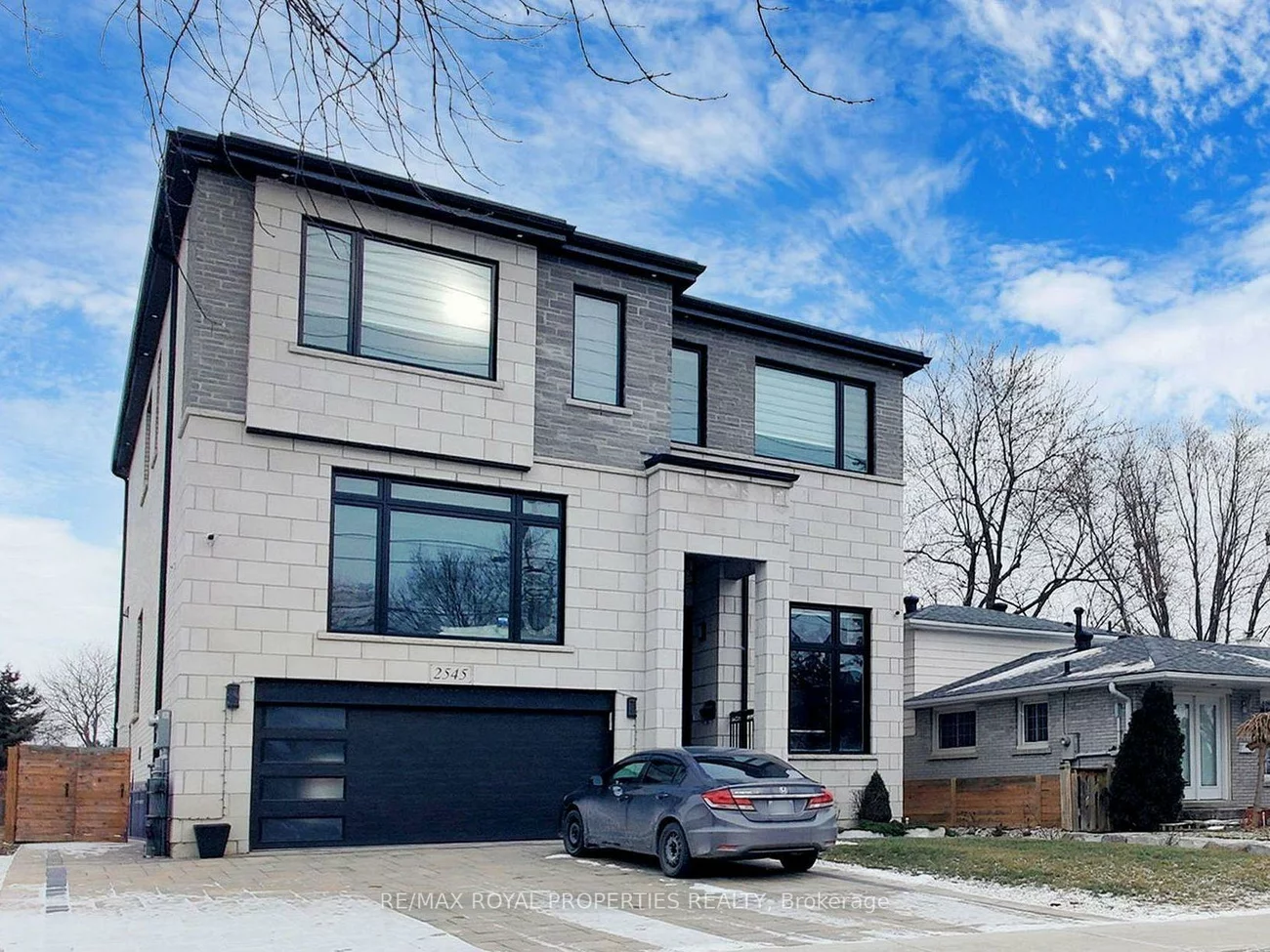 2545, Glengarry, Erindale, Mississauga
