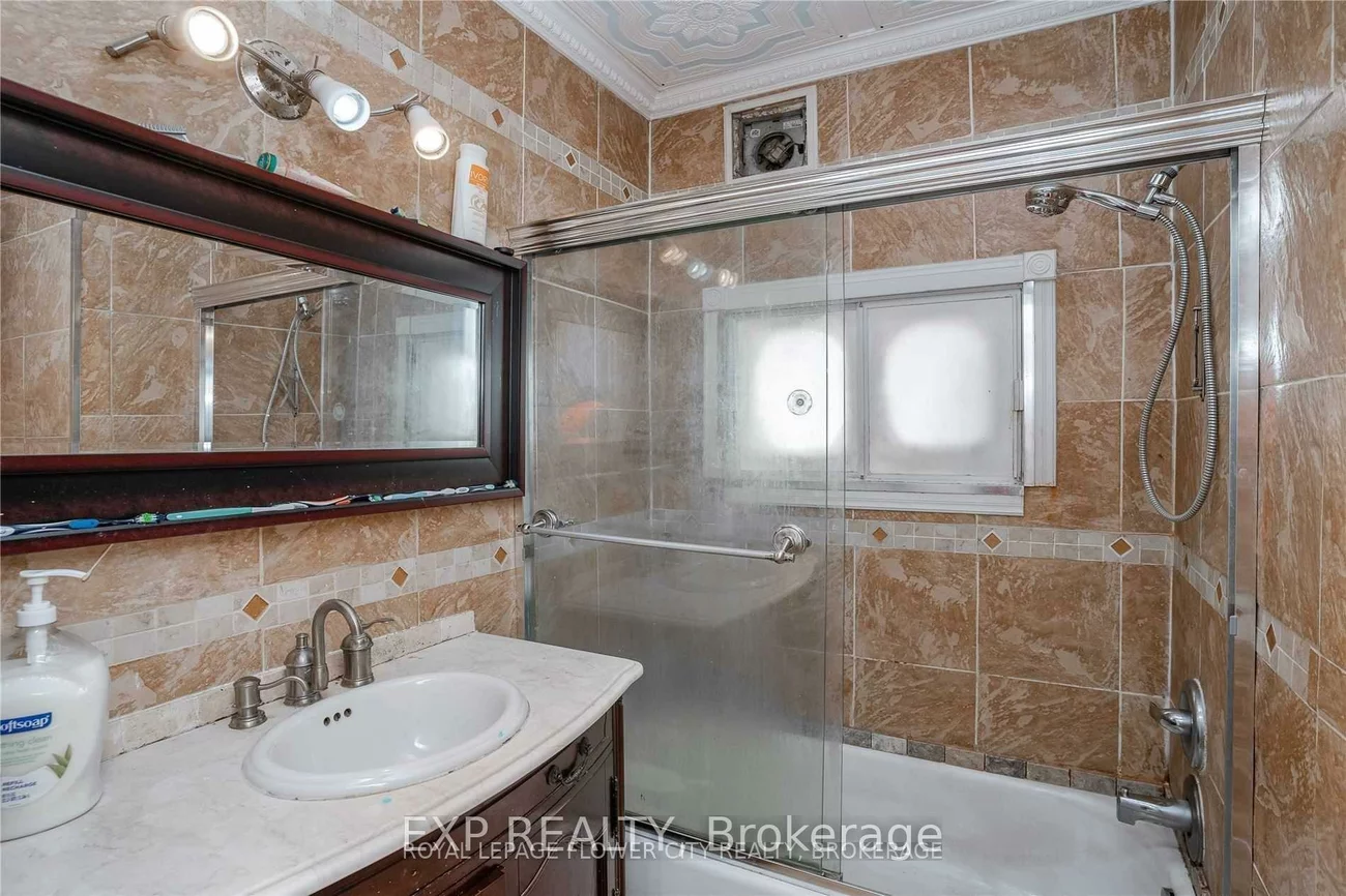 7501, Homeside, Malton, Mississauga