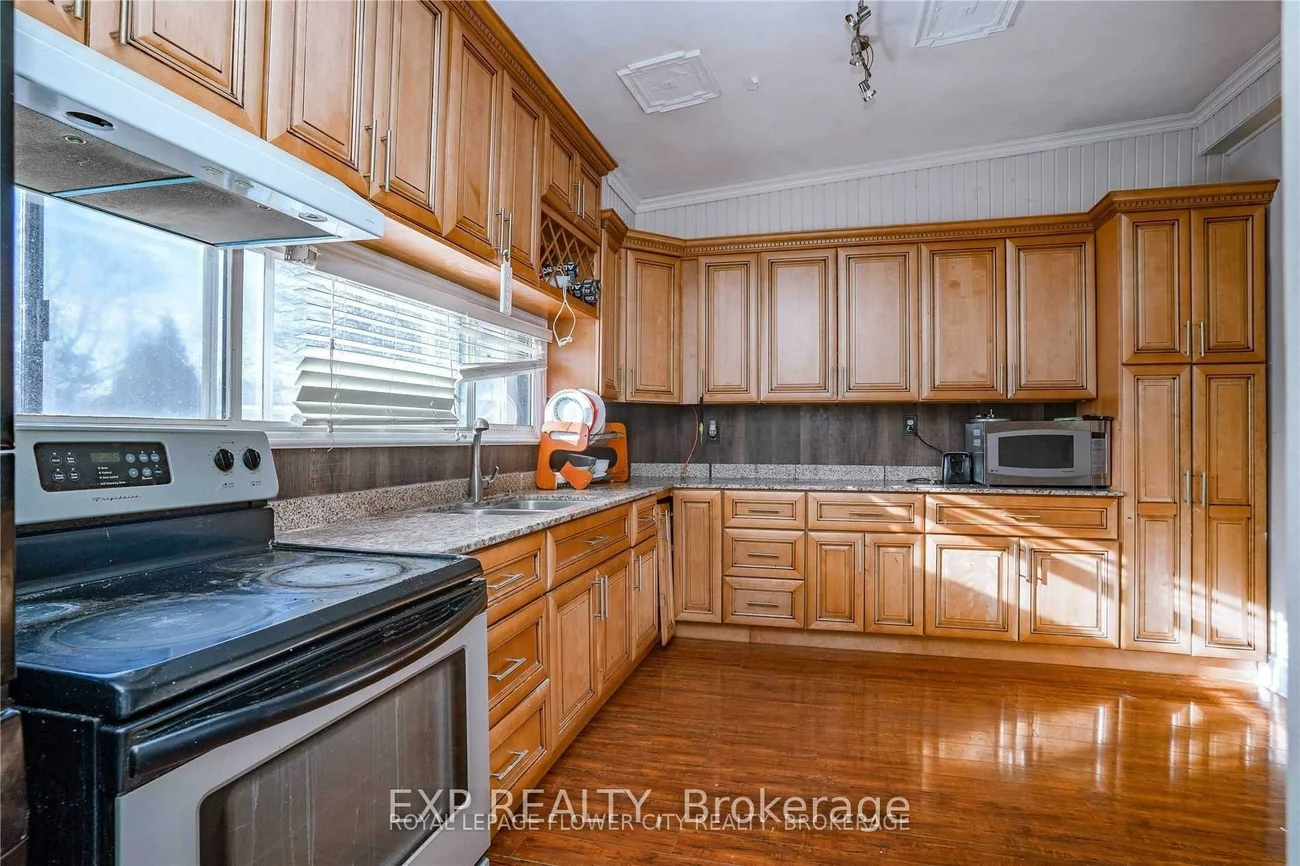 7501, Homeside, Malton, Mississauga