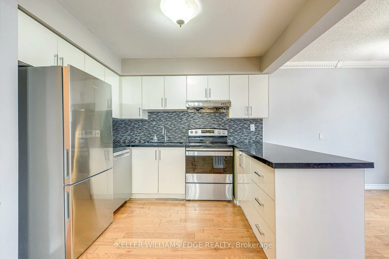 2677, Lindholm, Central Erin Mills, Mississauga