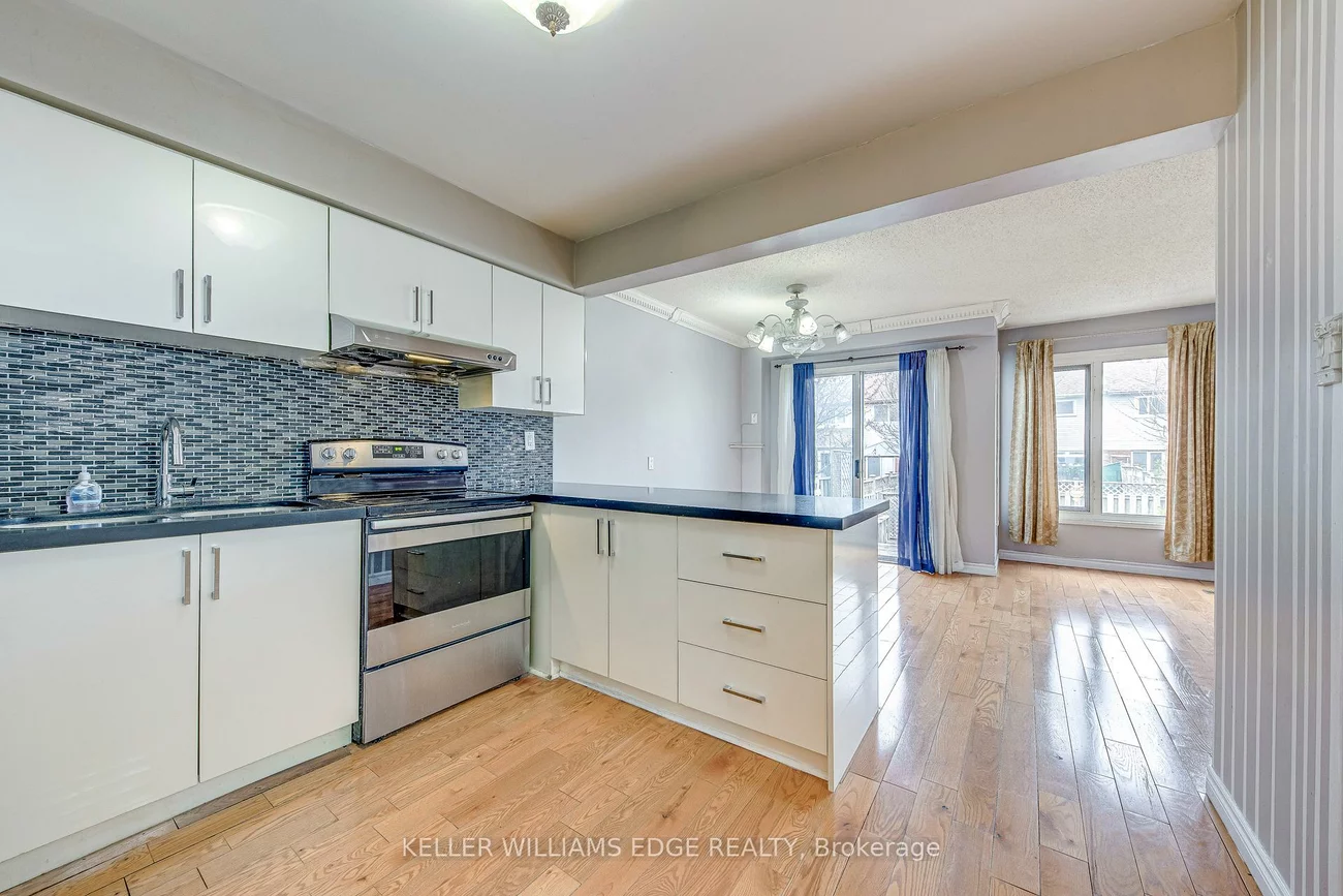 2677, Lindholm, Central Erin Mills, Mississauga