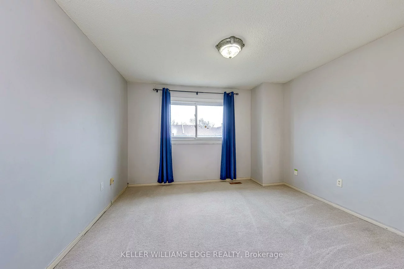 2677, Lindholm, Central Erin Mills, Mississauga