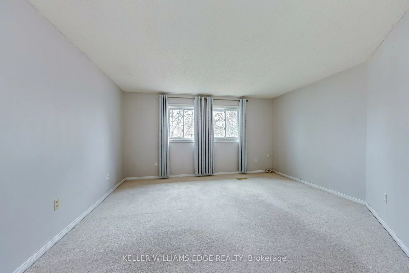 2677, Lindholm, Central Erin Mills, Mississauga