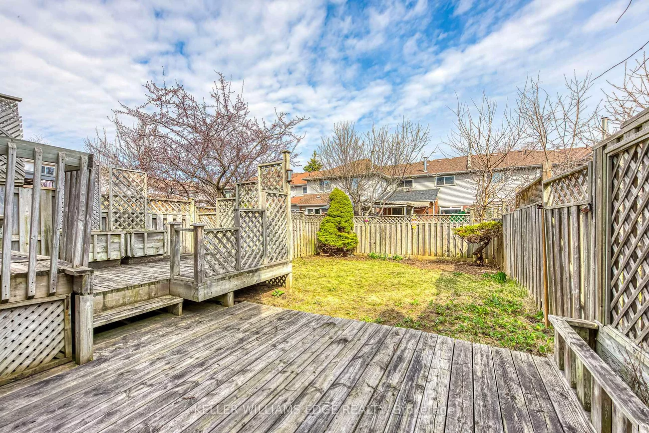 2677, Lindholm, Central Erin Mills, Mississauga