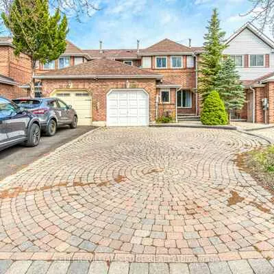2677, Lindholm, Central Erin Mills, Mississauga