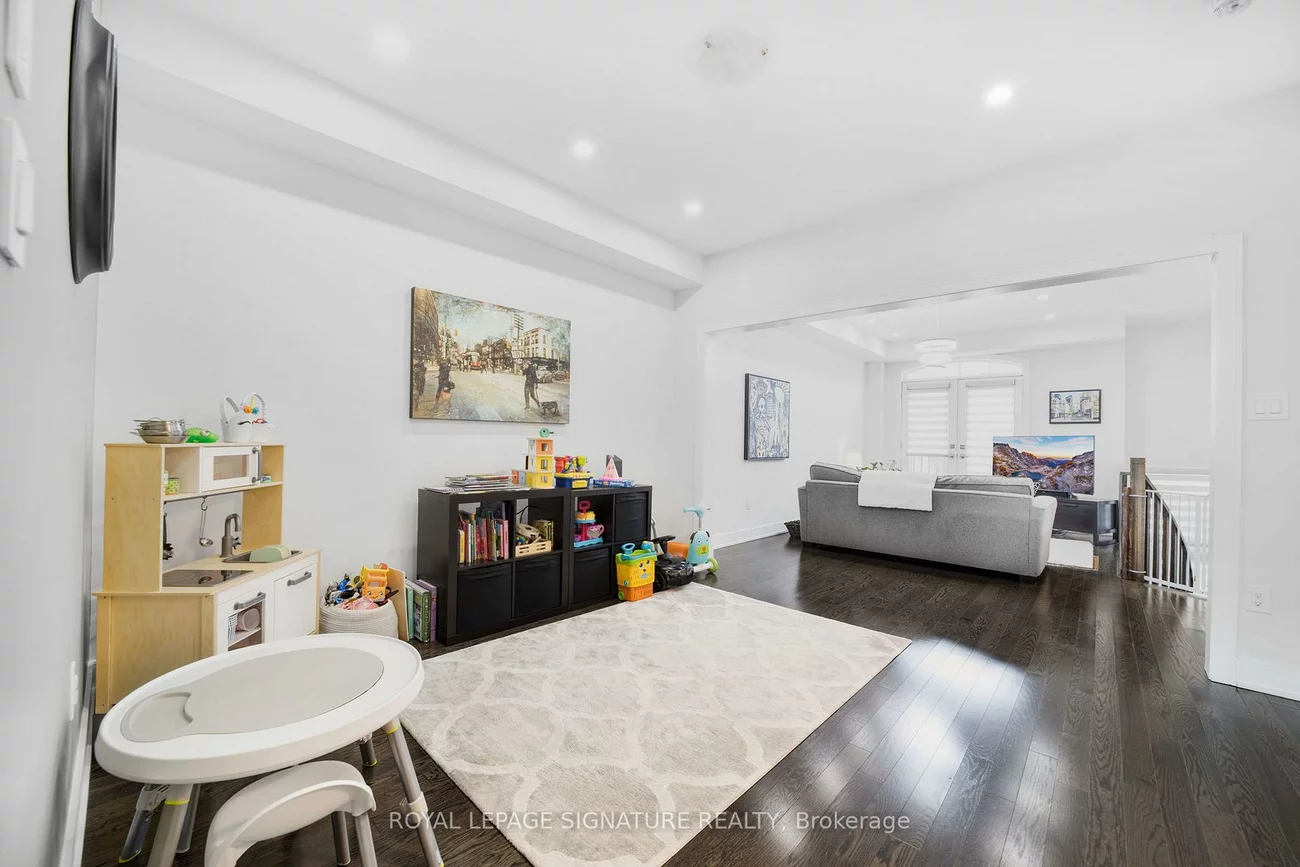 555, Mermaid, Lakeview, Mississauga