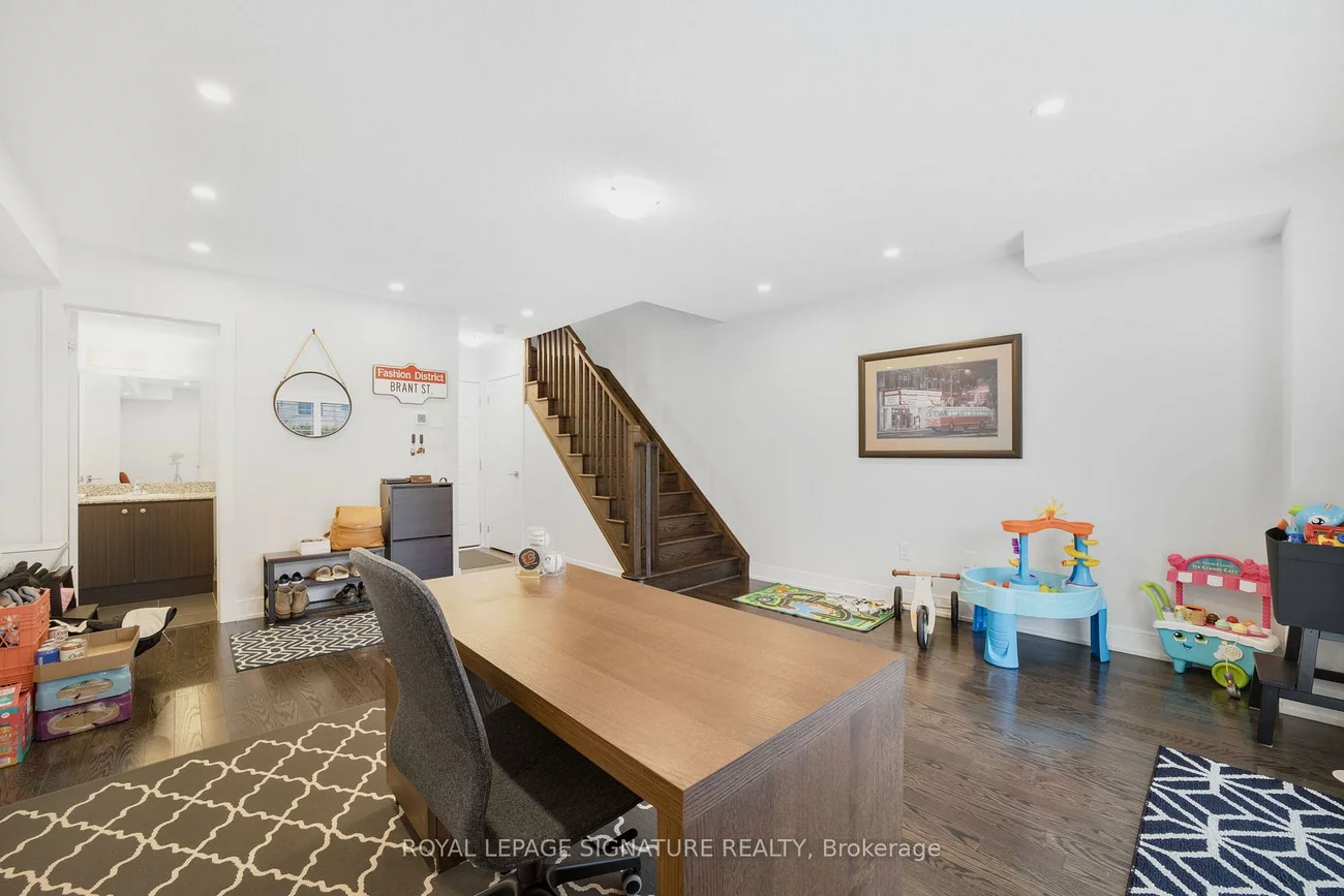 555, Mermaid, Lakeview, Mississauga