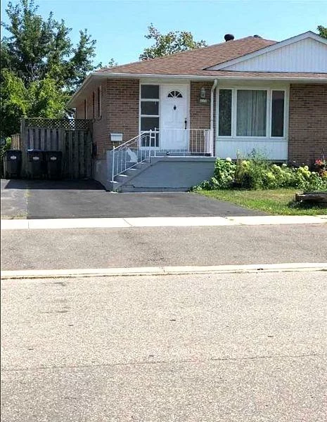 2638, Sherhill, Clarkson, Mississauga