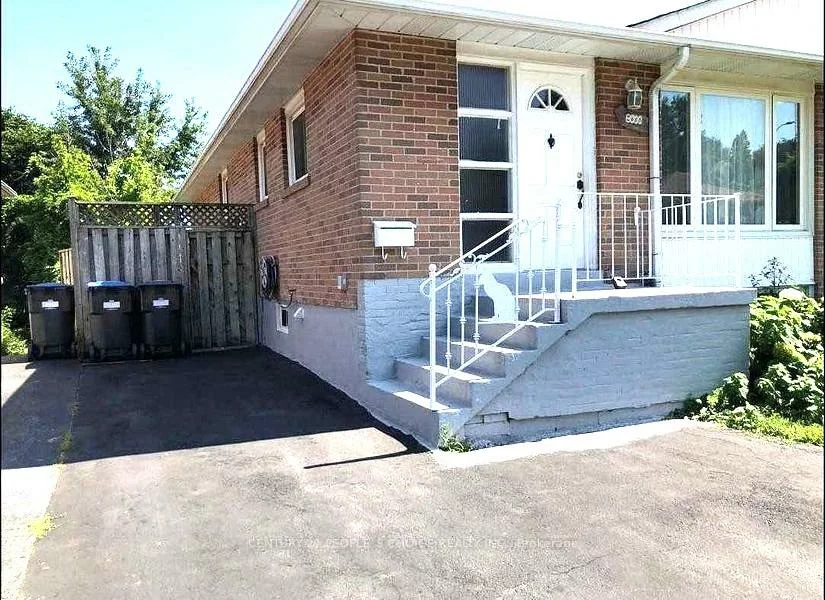 2638, Sherhill, Clarkson, Mississauga