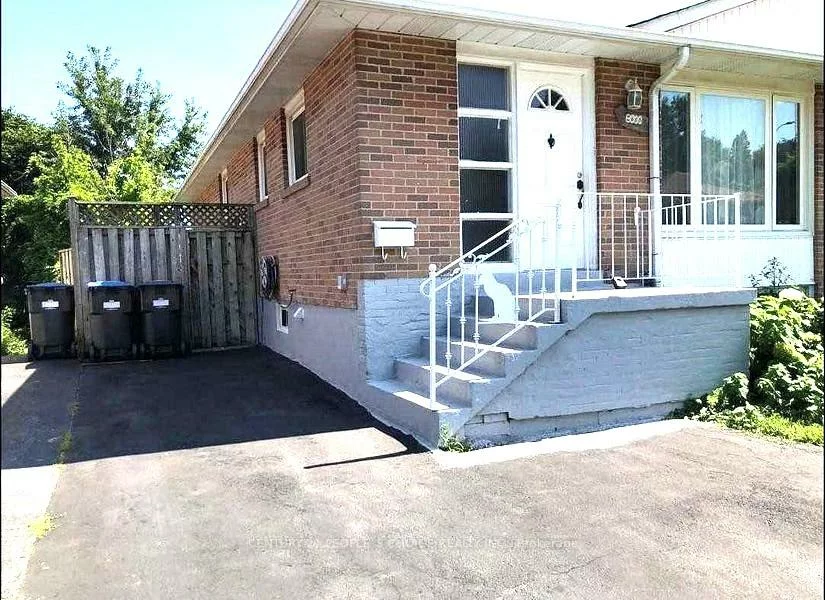 2638, Sherhill, Clarkson, Mississauga