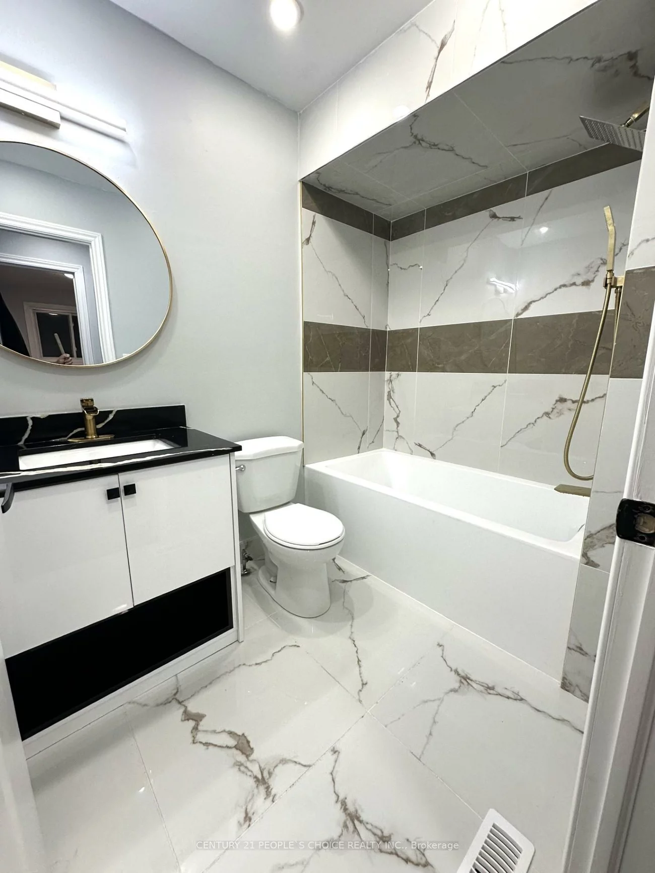 2638, Sherhill, Clarkson, Mississauga