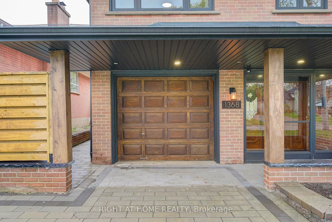 1368, Strathy, Lakeview, Mississauga