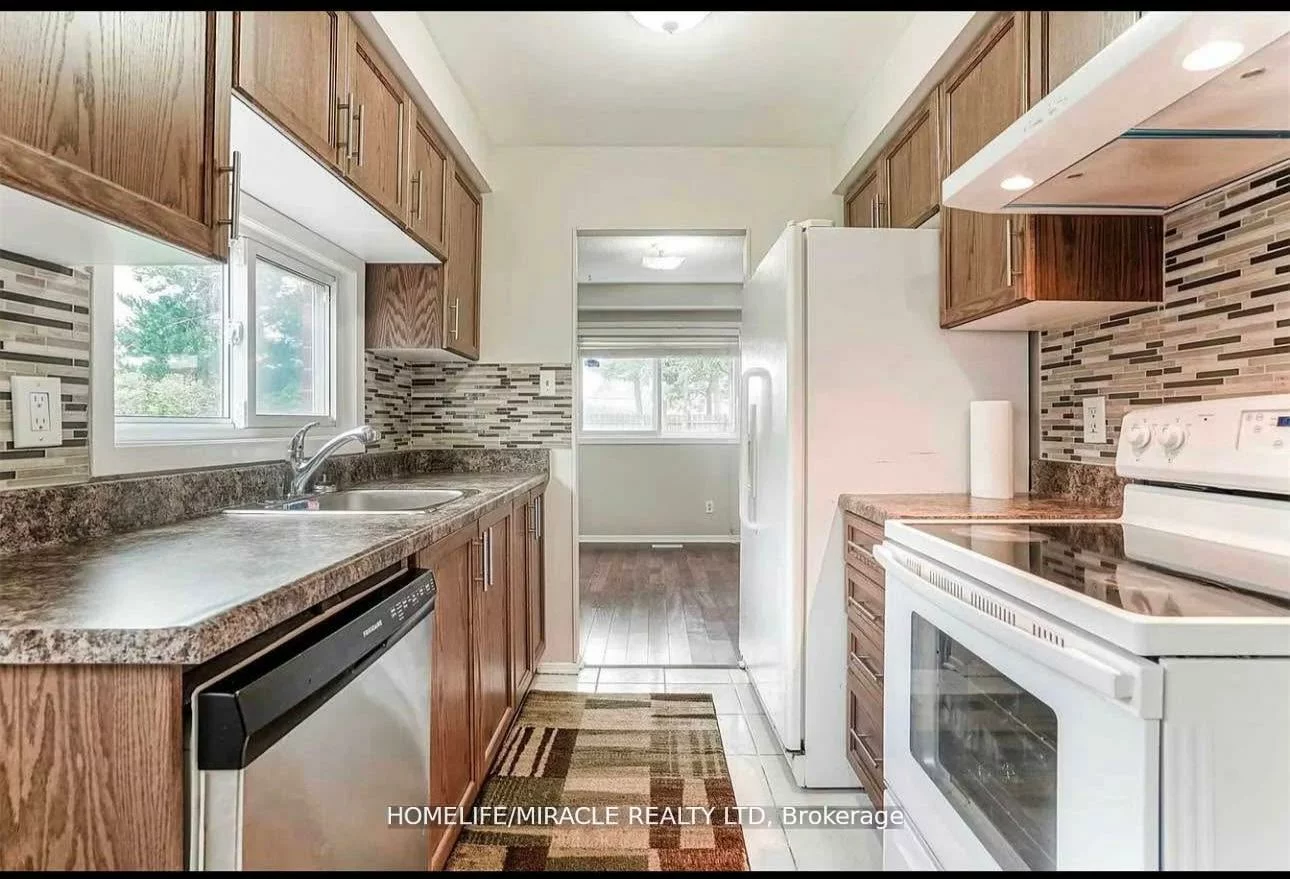 6900, Estoril, Meadowvale, Mississauga