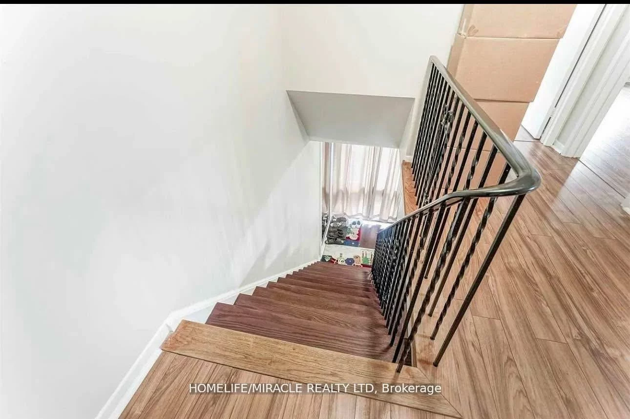 6900, Estoril, Meadowvale, Mississauga