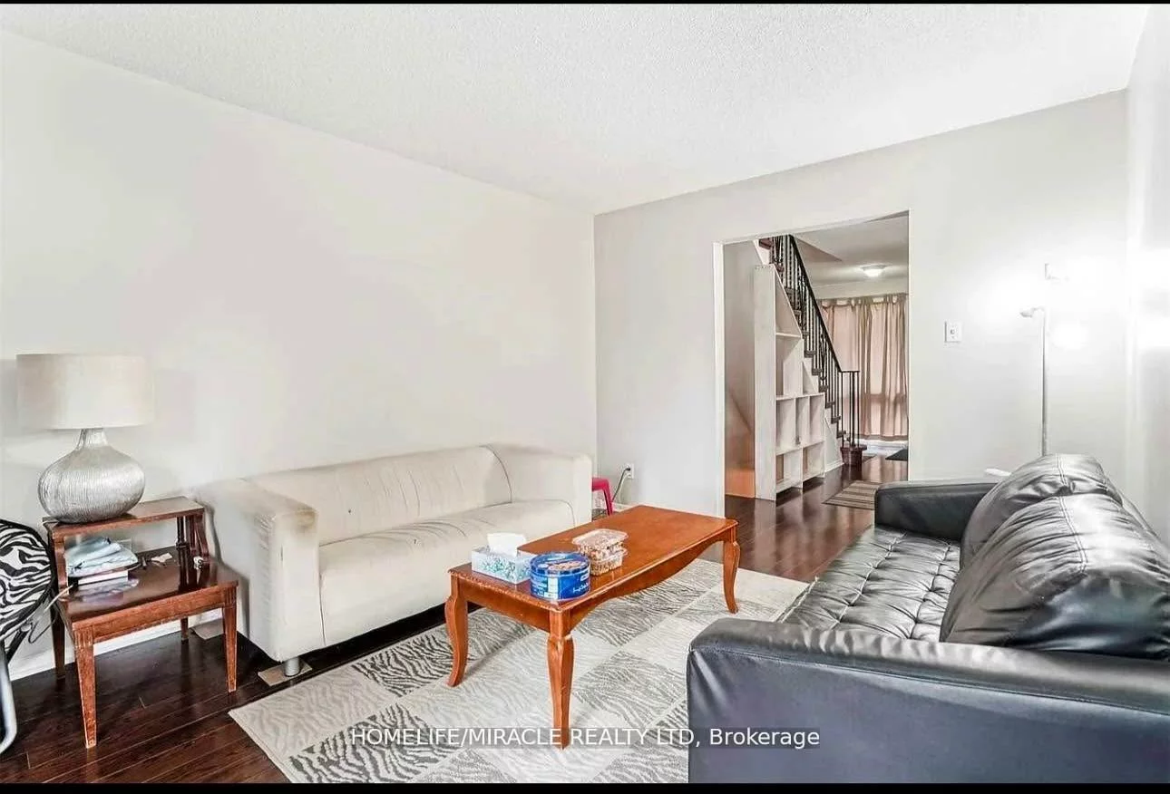 6900, Estoril, Meadowvale, Mississauga