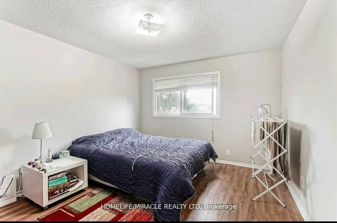 6900, Estoril, Meadowvale, Mississauga