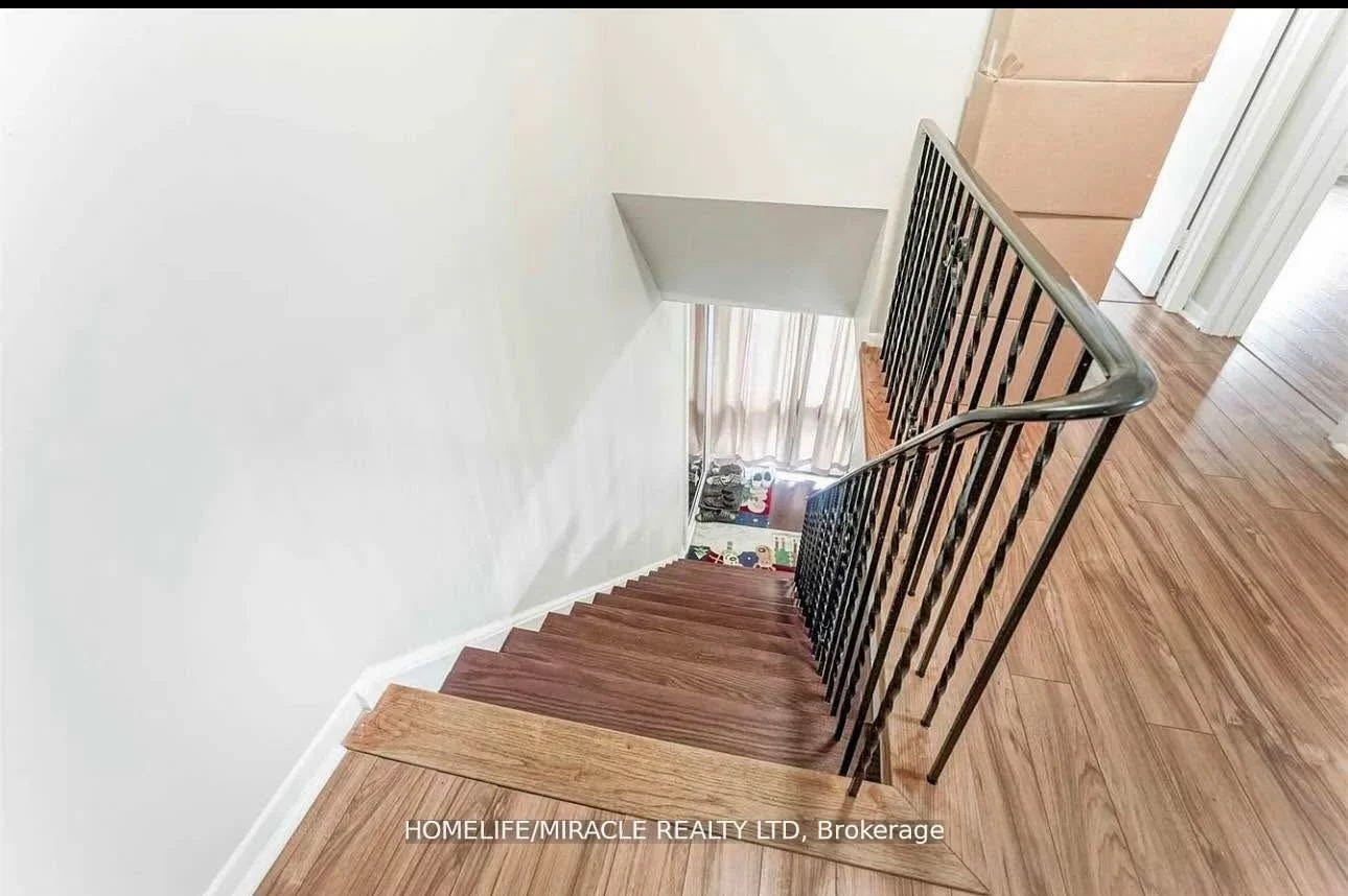 6900, Estoril, Meadowvale, Mississauga
