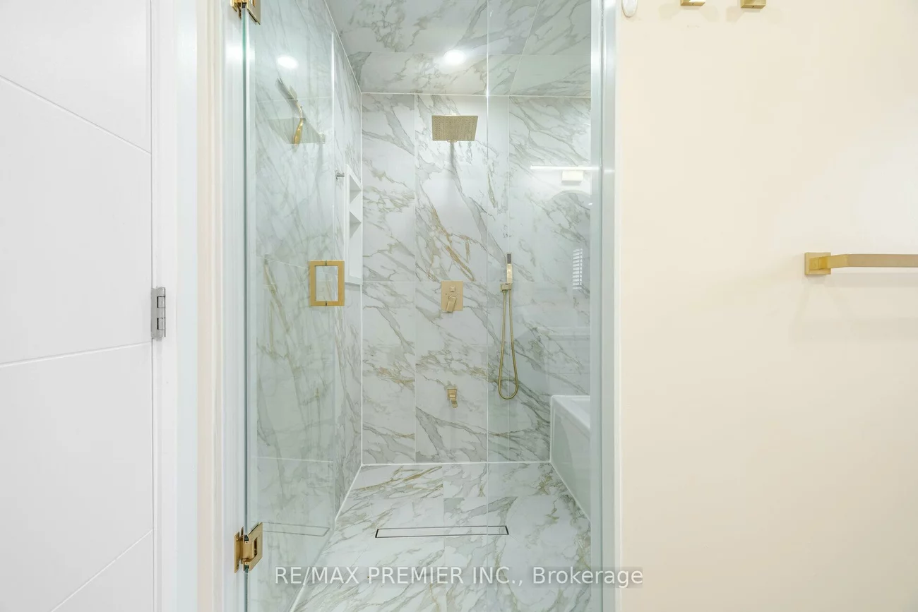 495, Fairview, Fairview, Mississauga