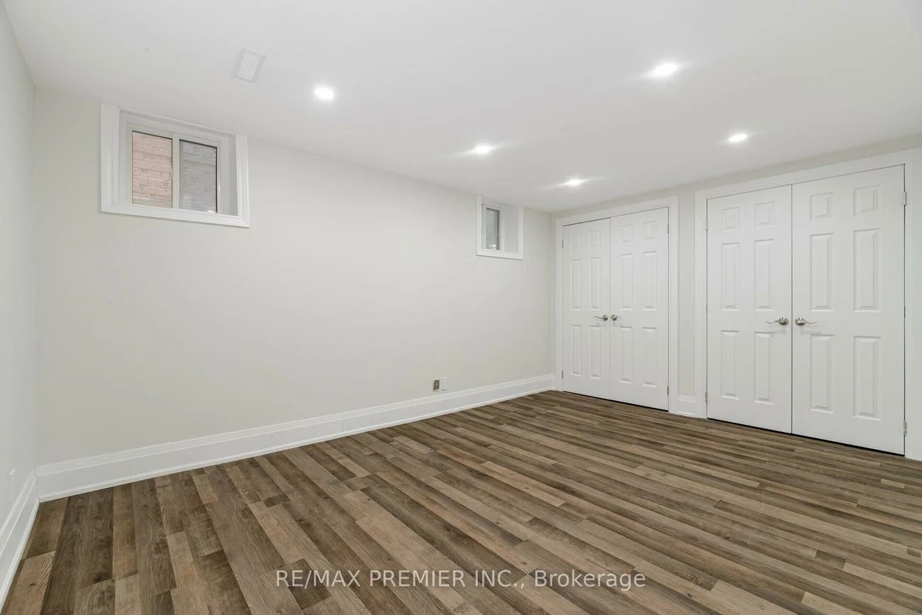 495, Fairview, Fairview, Mississauga