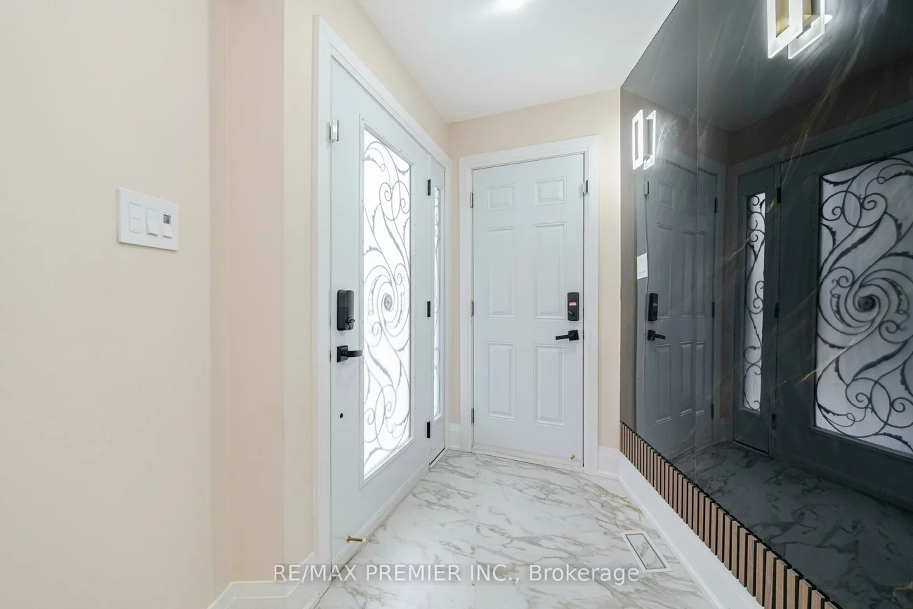 495, Fairview, Fairview, Mississauga