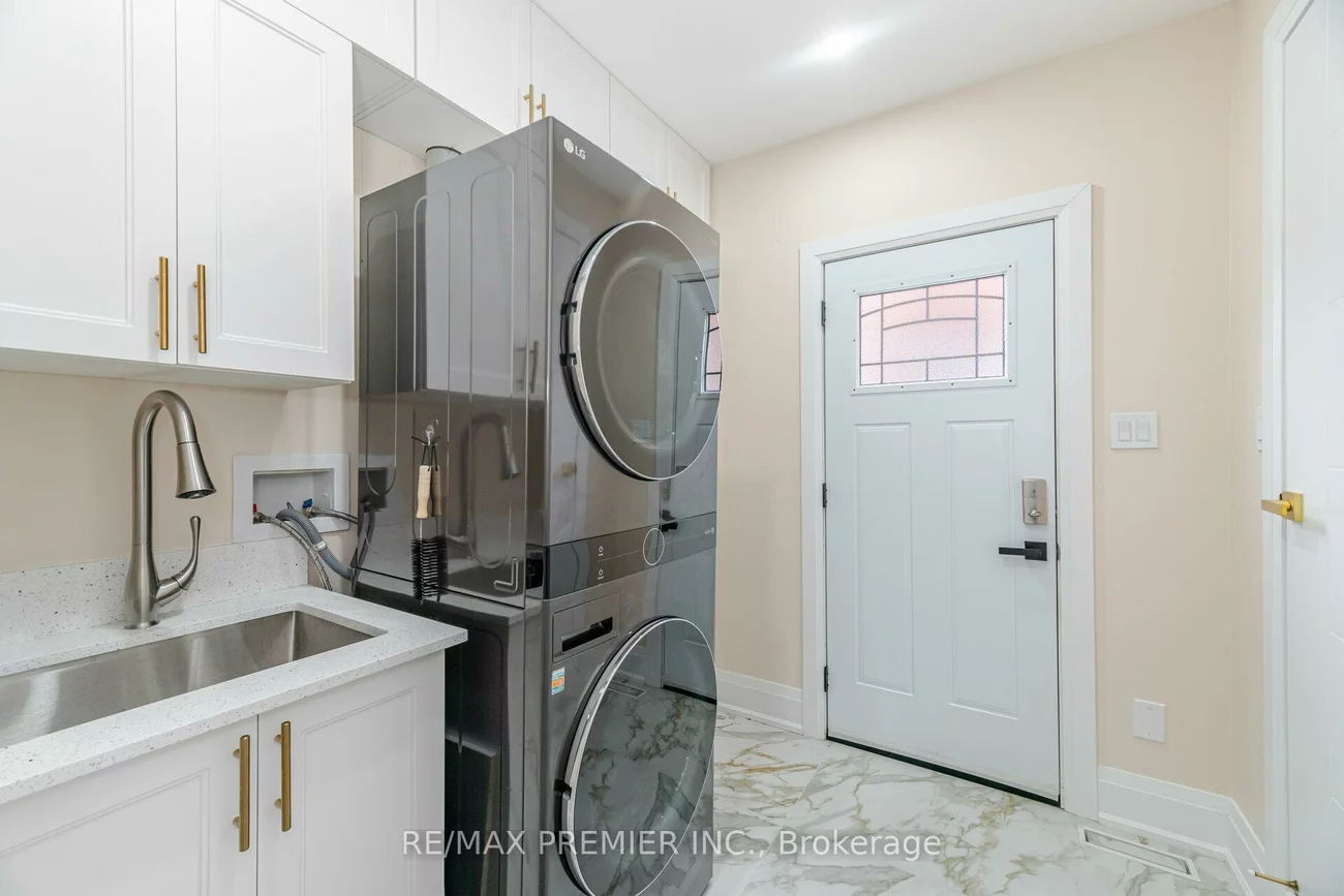 495, Fairview, Fairview, Mississauga