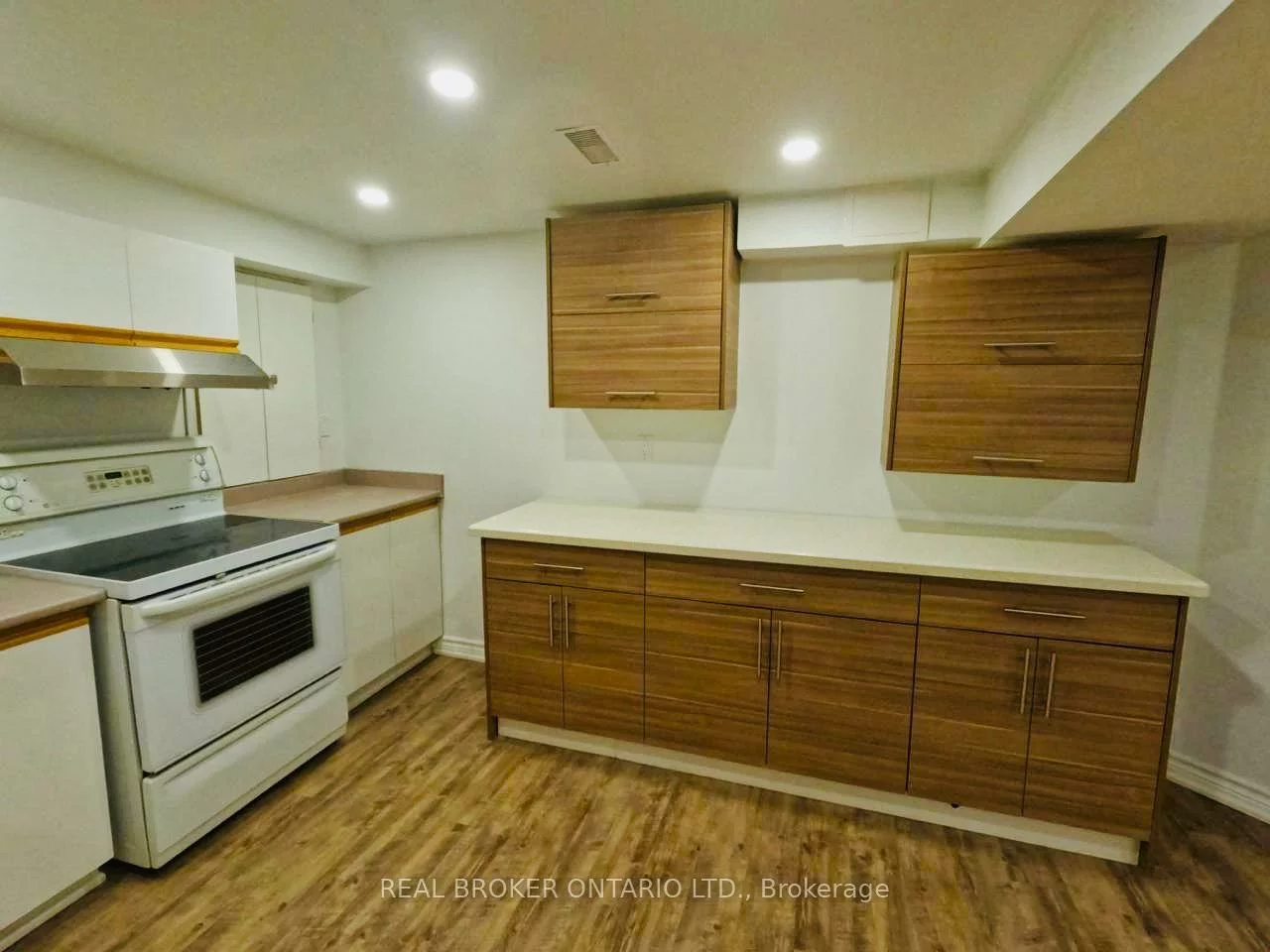 3616, Cherrington, Erin Mills, Mississauga