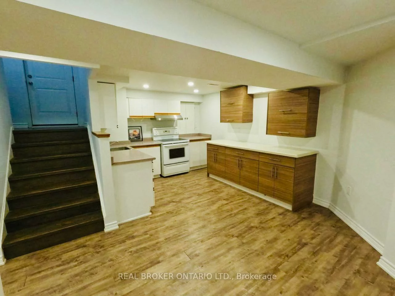 3616, Cherrington, Erin Mills, Mississauga