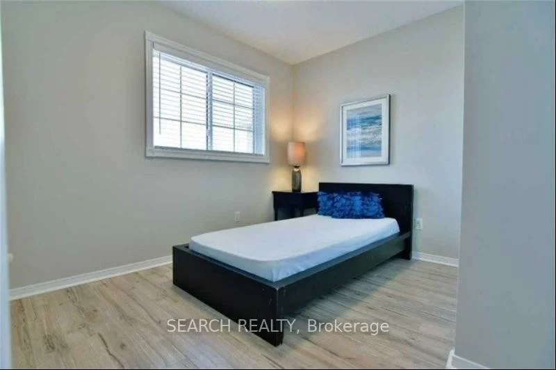 5725, Sidmouth, East Credit, Mississauga