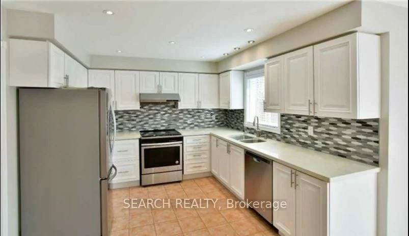 5725, Sidmouth, East Credit, Mississauga