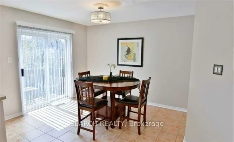 5725, Sidmouth, East Credit, Mississauga