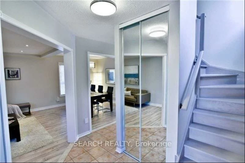 5725, Sidmouth, East Credit, Mississauga