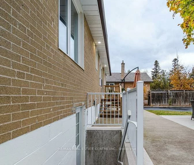 5513, Turney, Streetsville, Mississauga