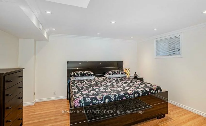5513, Turney, Streetsville, Mississauga