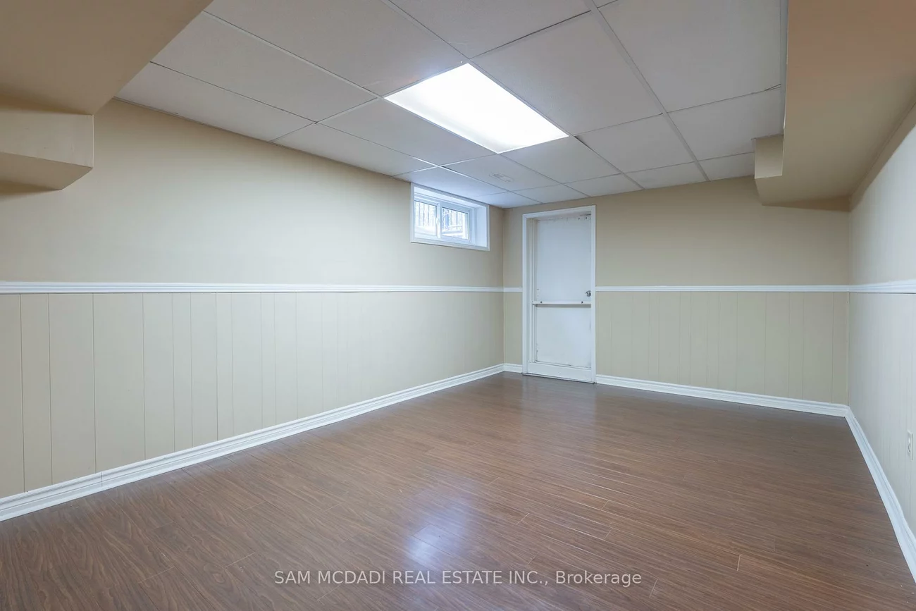 1836, Friar Tuck, Sheridan, Mississauga