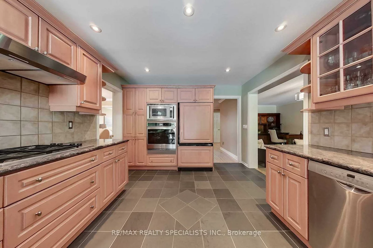 1773, Melody, Central Erin Mills, Mississauga