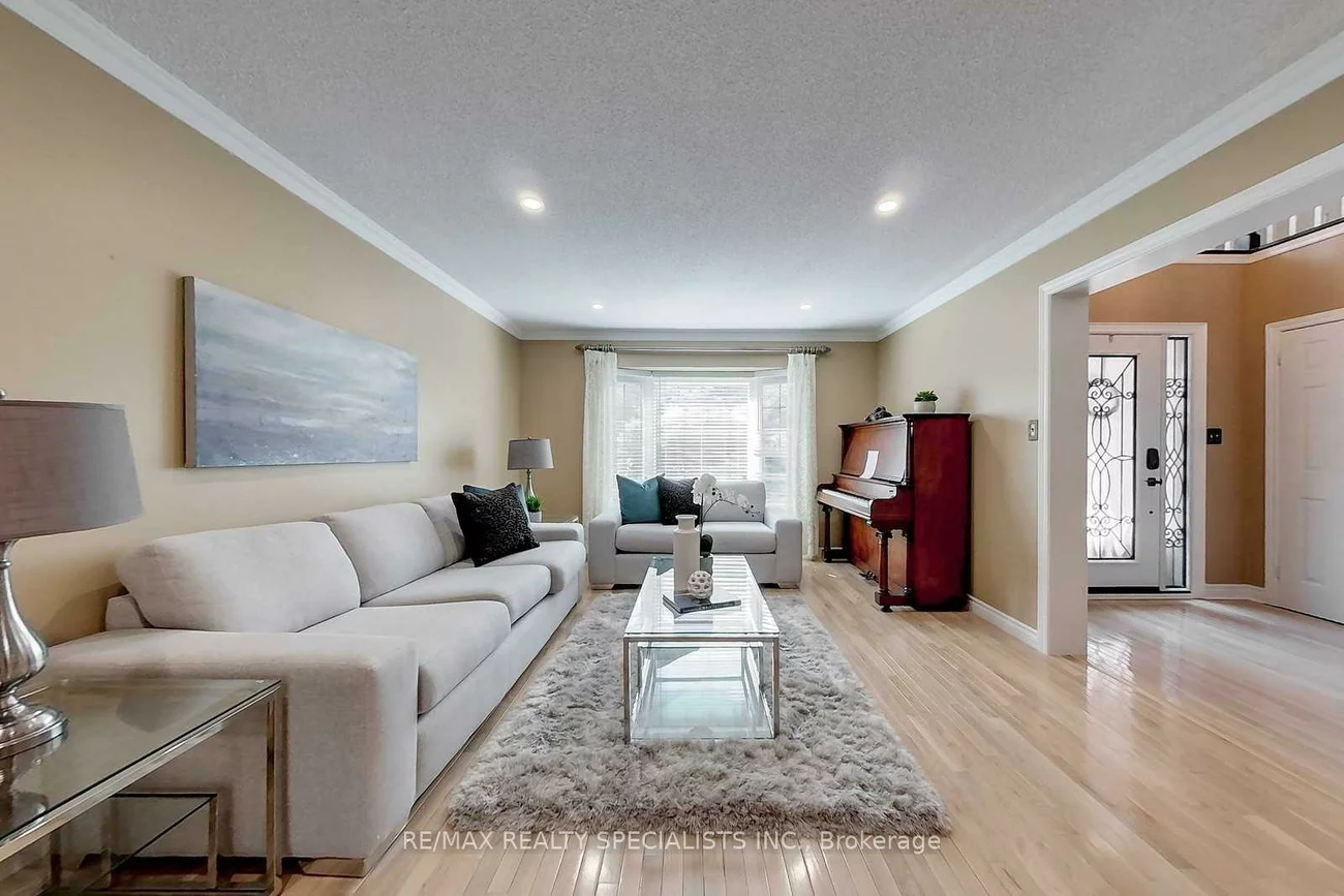 1773, Melody, Central Erin Mills, Mississauga