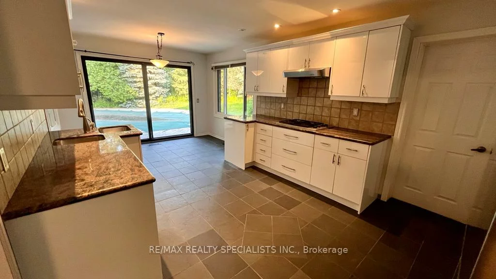 1773, Melody, Central Erin Mills, Mississauga
