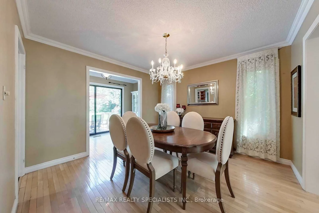 1773, Melody, Central Erin Mills, Mississauga