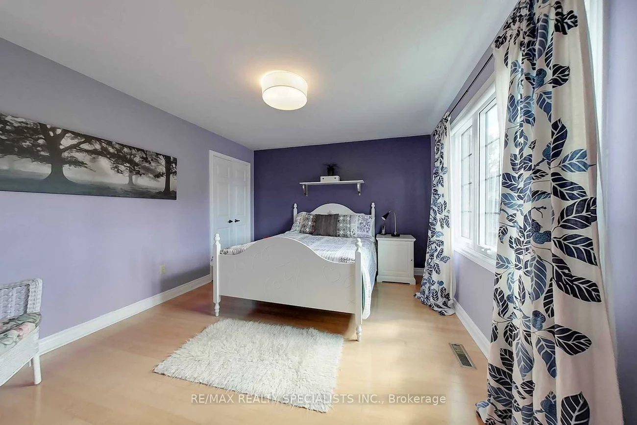 1773, Melody, Central Erin Mills, Mississauga