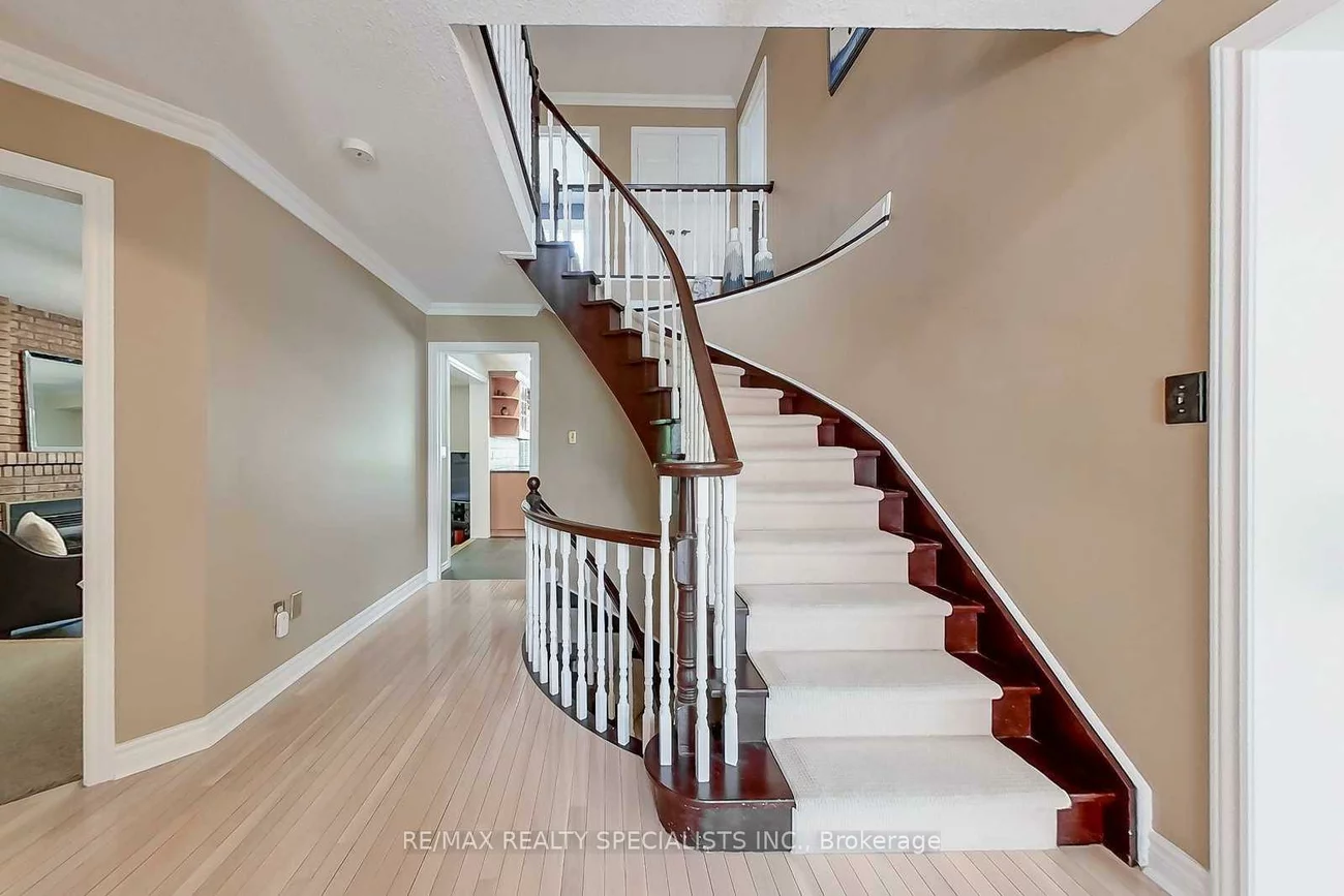 1773, Melody, Central Erin Mills, Mississauga