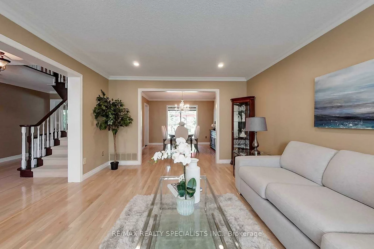 1773, Melody, Central Erin Mills, Mississauga