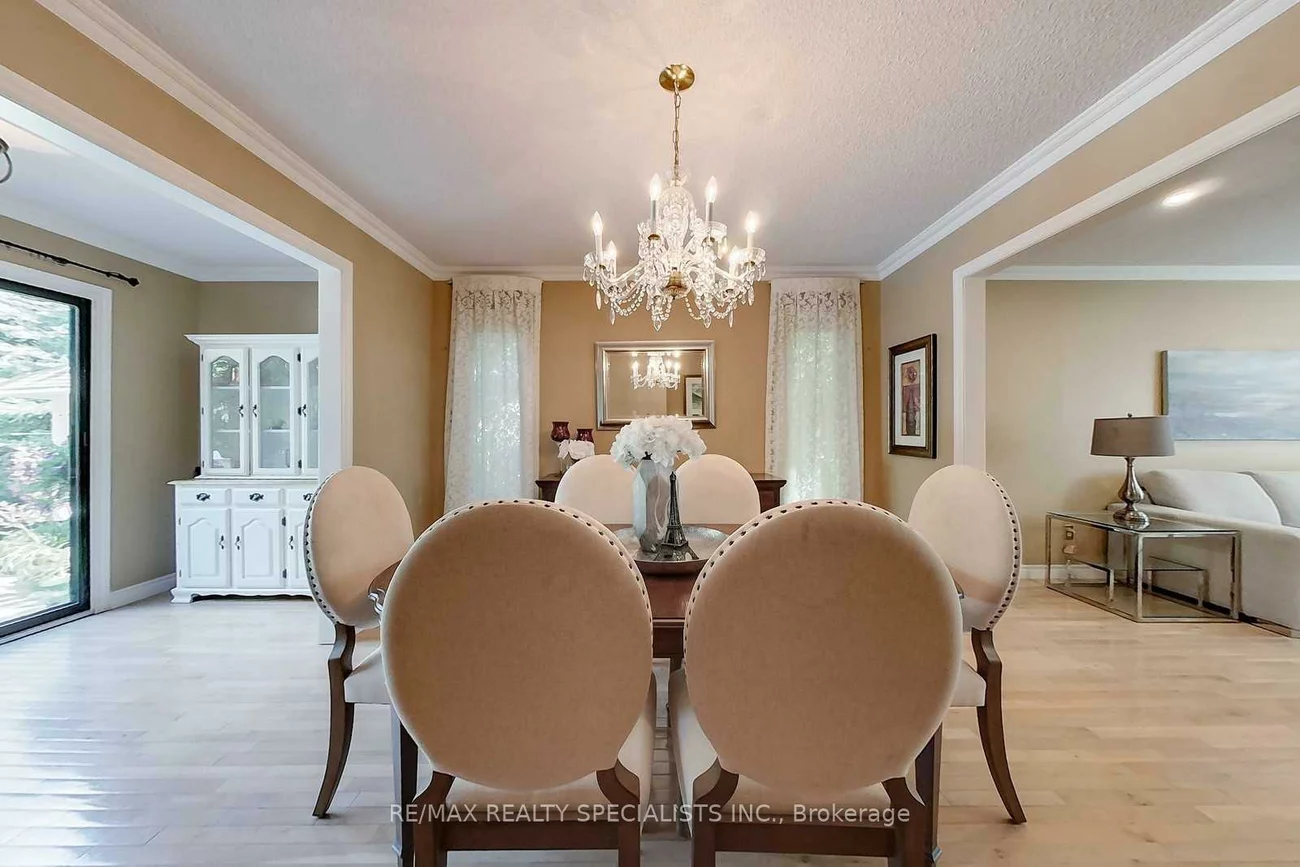 1773, Melody, Central Erin Mills, Mississauga