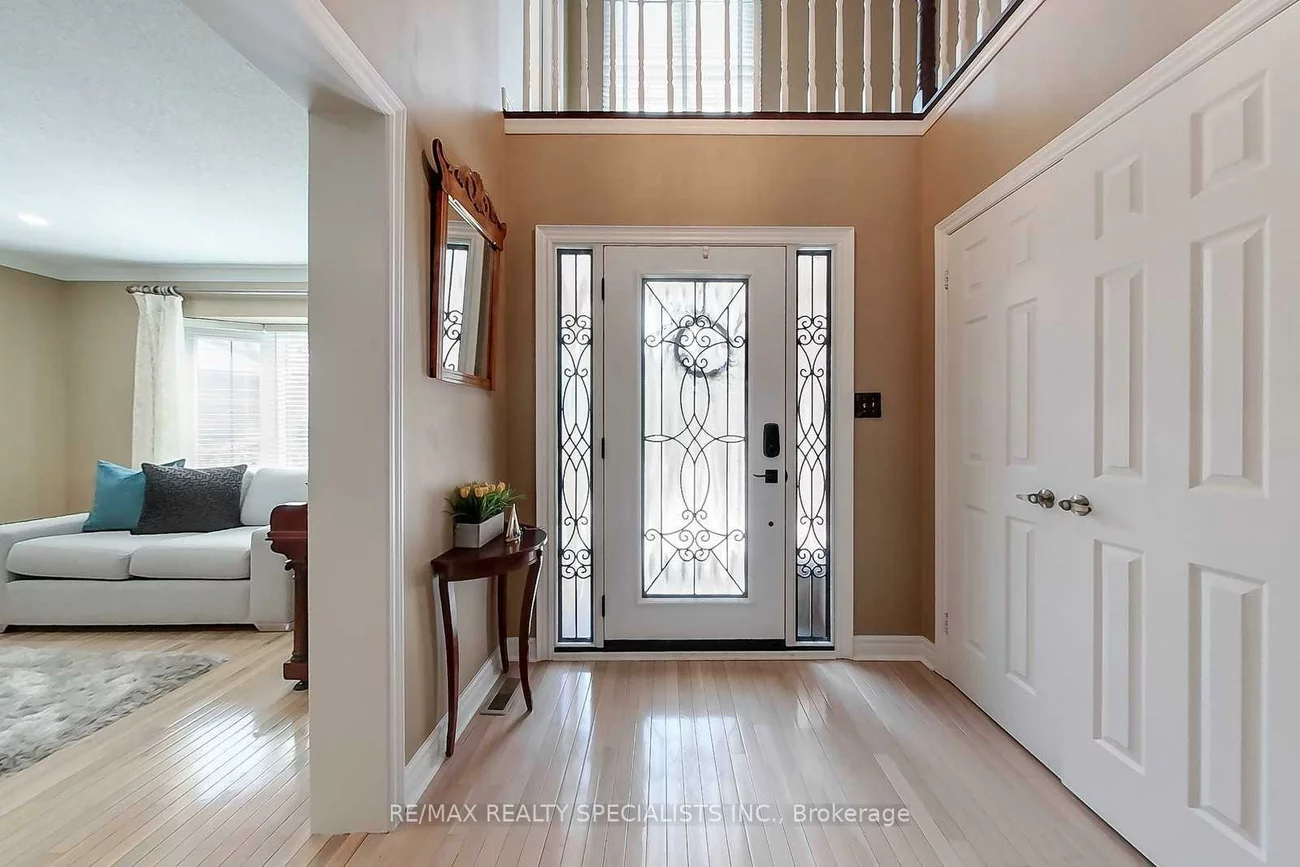 1773, Melody, Central Erin Mills, Mississauga