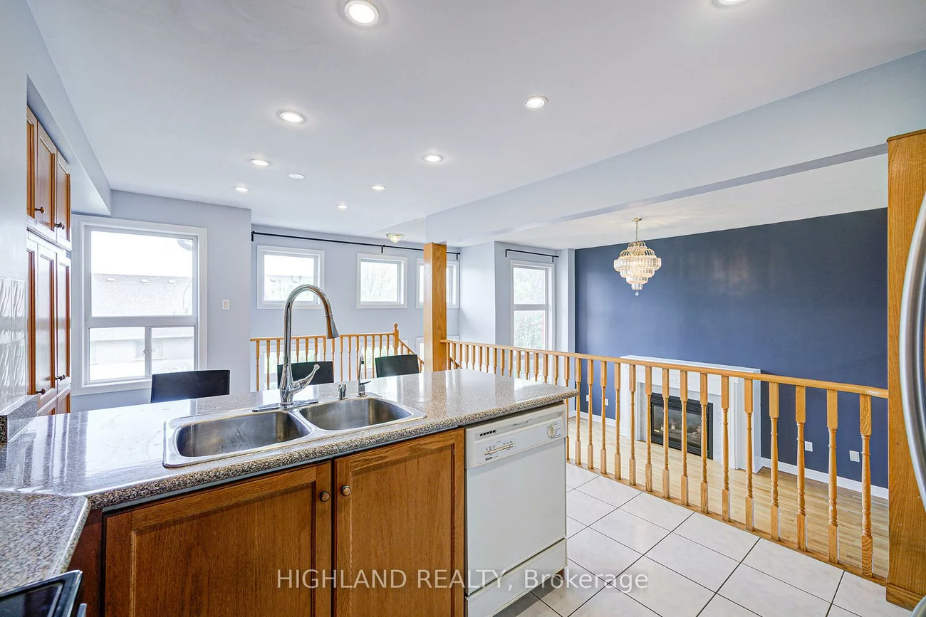 2359, Bankside, Central Erin Mills, Mississauga