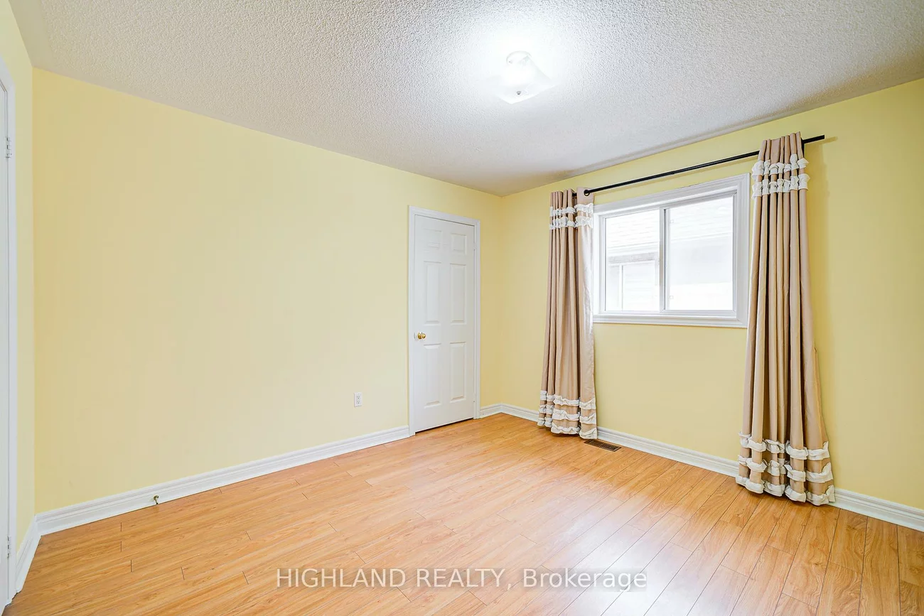 2359, Bankside, Central Erin Mills, Mississauga