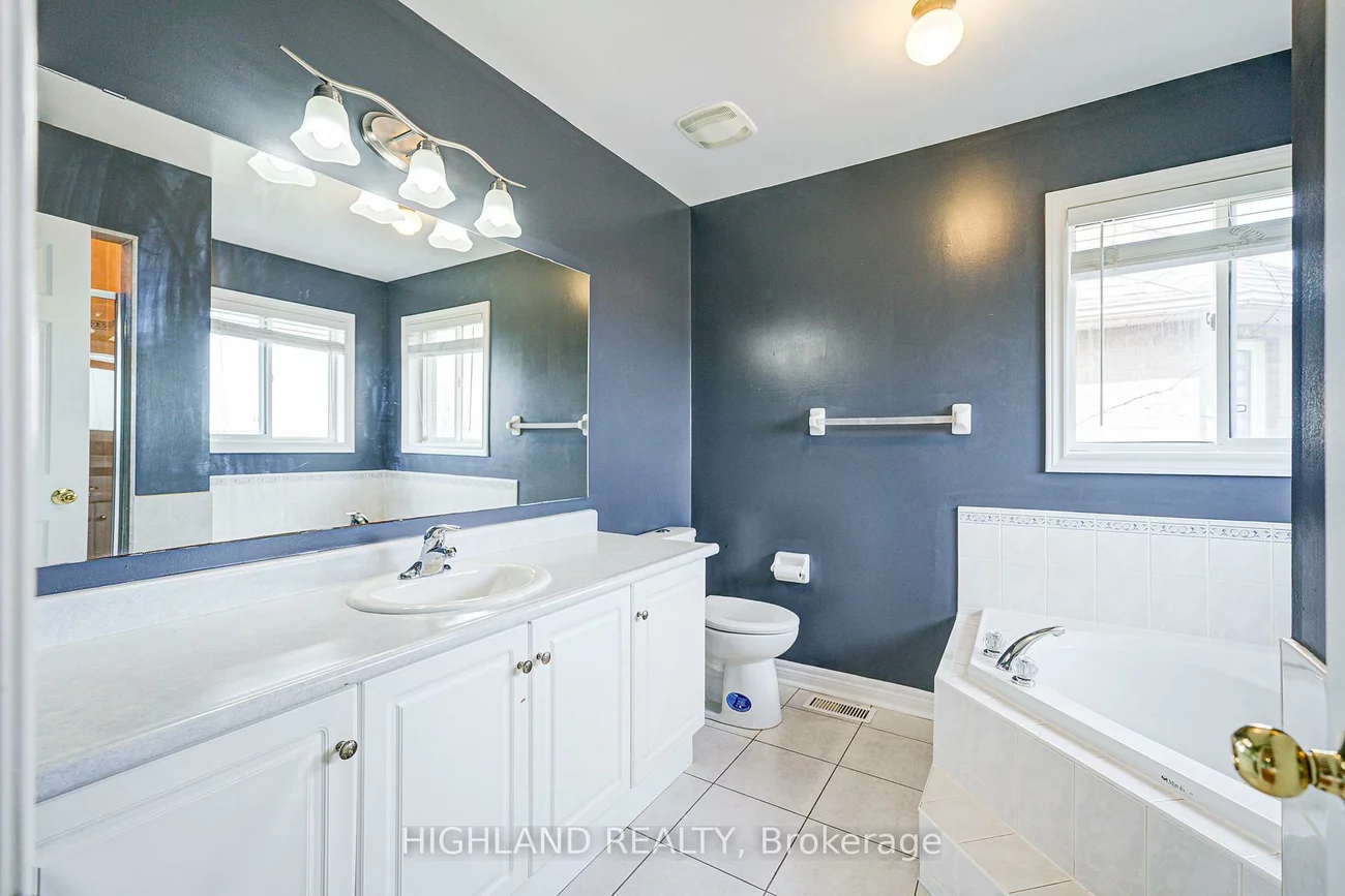 2359, Bankside, Central Erin Mills, Mississauga